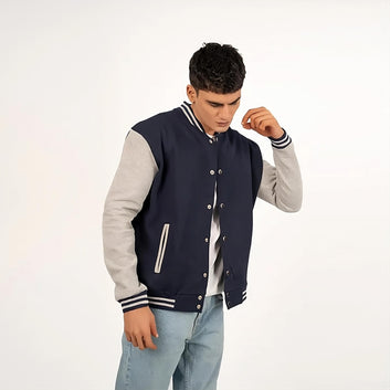 Iconic Varsity Jacket For Winter's - Durable And Trendy